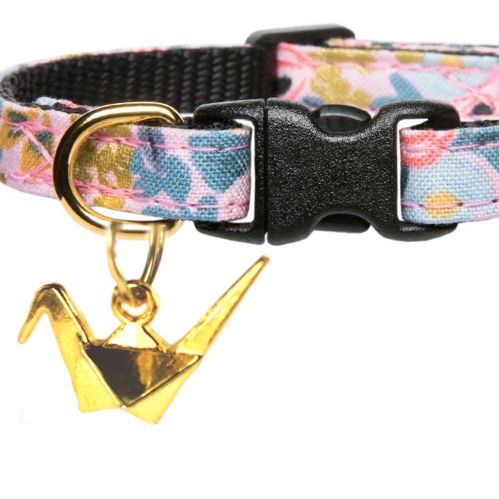 The Floral Flyer Cat and Small Dog Pet Collar